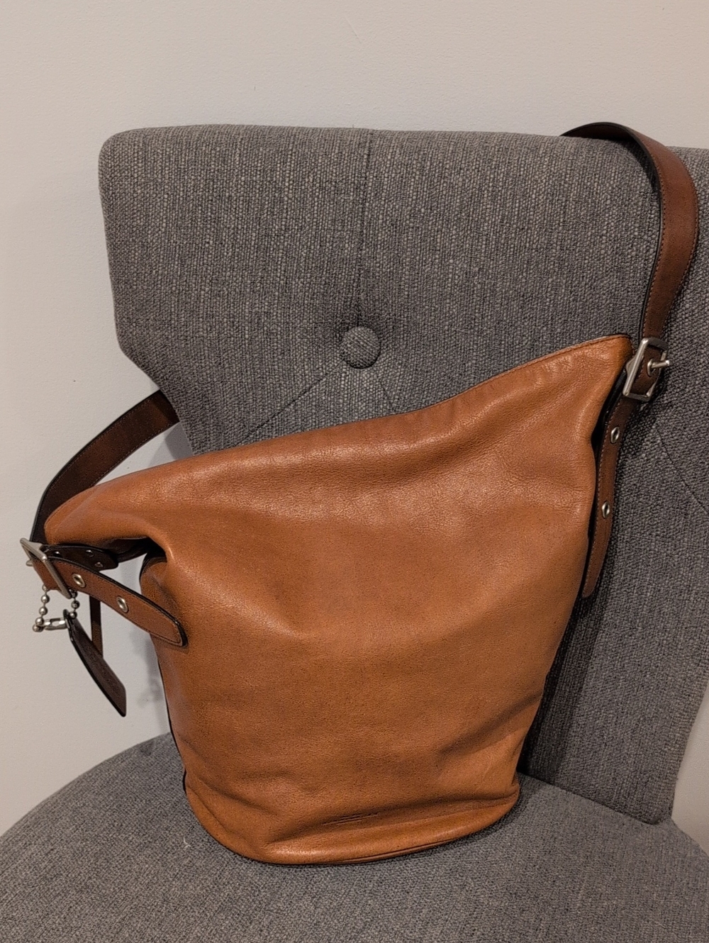 Vintage Coach Bleeker Bucket Bag In Medium Brown Color